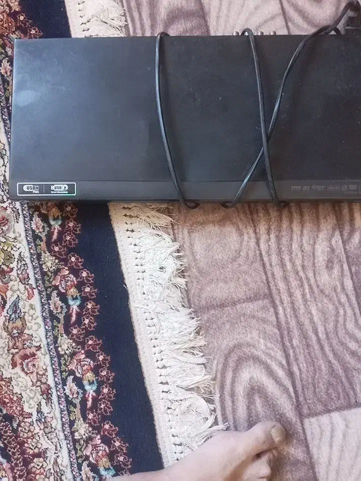 فروش یک دستگاه دی وی دی پلیر|پخش‌کننده DVD و ویدیو|اصفهان, زهران|دیوار