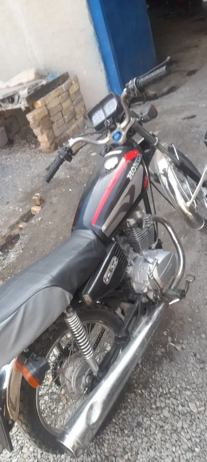 فروش هندا برگ مزایده ۱۲۵.۱۶۰|موتورسیکلت|نجفآباد, یزدانشهر|دیوار