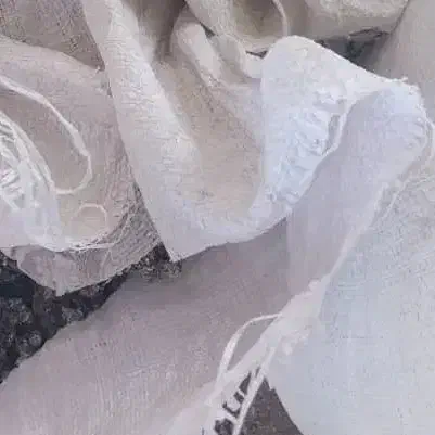 شیوانیا های خانه کبوتر پرشده از کود در خدمتم|خدمات نظافت|فرمهین, |دیوار