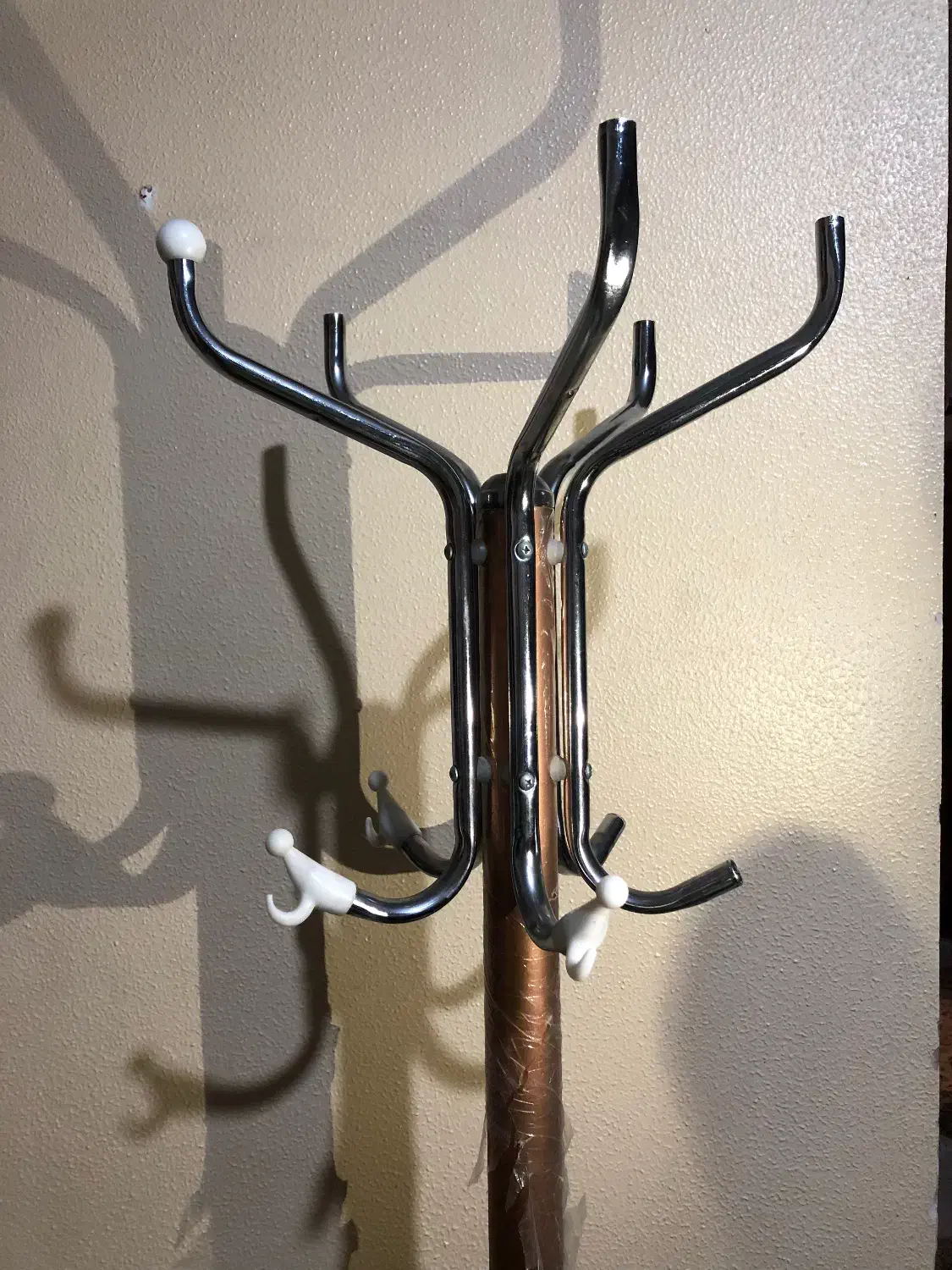 جالباسی رخت آویز-پایه سنگی تخفیف میدم|بندرخت و رخت‌آویز|شاهین‌شهر, عطار|دیوار