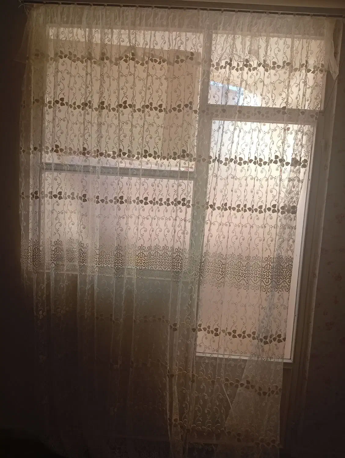 دو عدد پرده سالم و تمیز،|پرده، رانر، رومیزی|تبریز, |دیوار