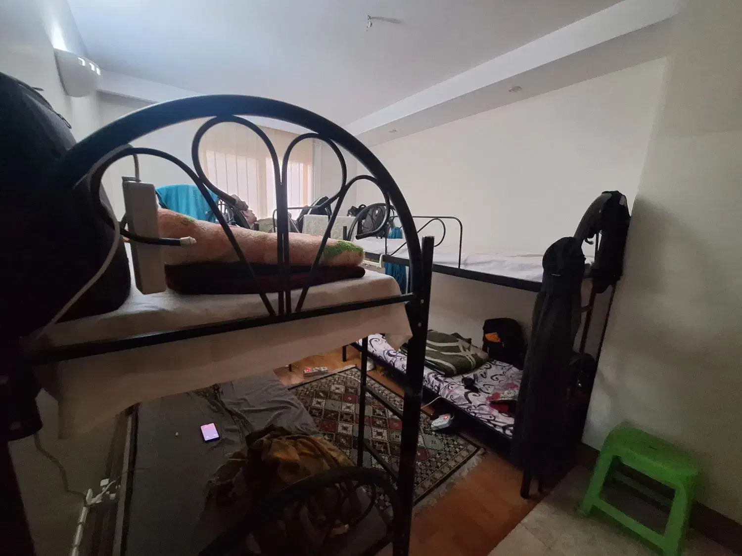 پانسیون خوابگاه پسرانه آقایان اندرزگو پاسداران|اجارهٔ کوتاهمدت آپارتمان و سوئیت|تهران, دروس|دیوار