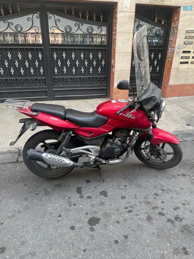 پالس ۱۸۰ یوجی فور قرمز|موتورسیکلت|تهران, آهنگ|دیوار