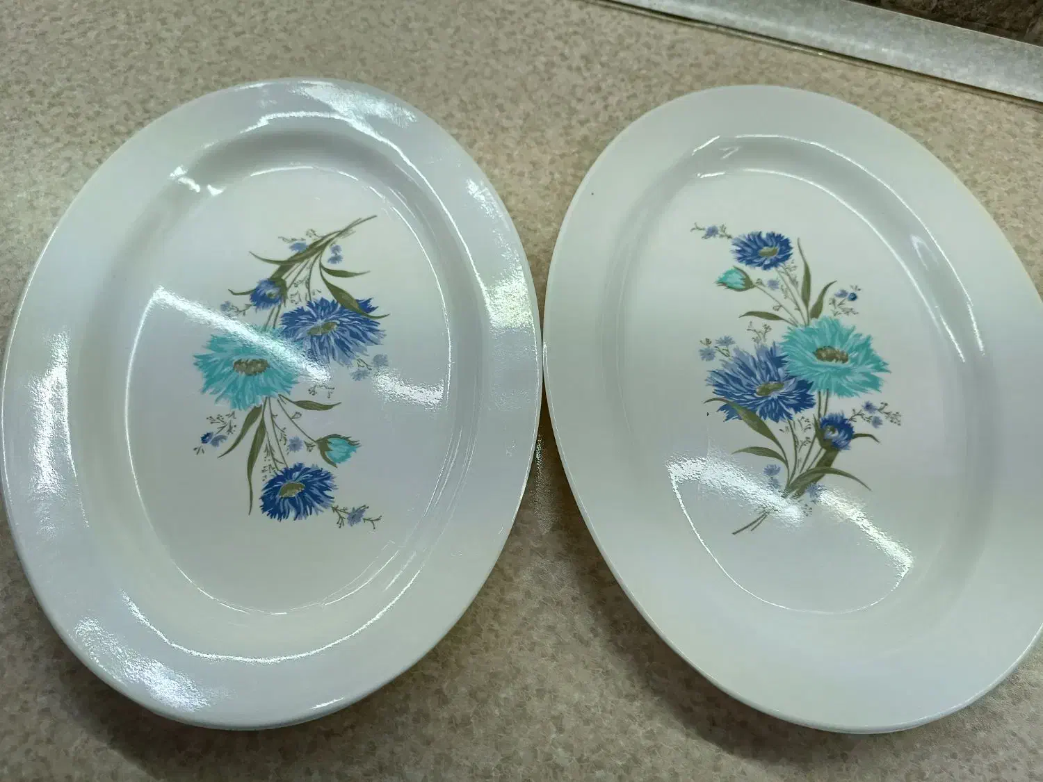 لوازم آشپزخانه ورق بزنید|ظروف سرو و پذیرایی|قم, کیوانفر|دیوار