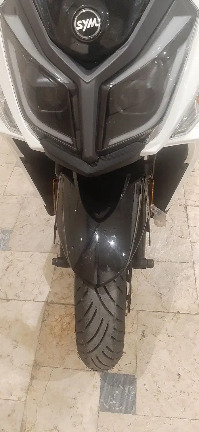 j200|موتورسیکلت|تهران, خزانه|دیوار