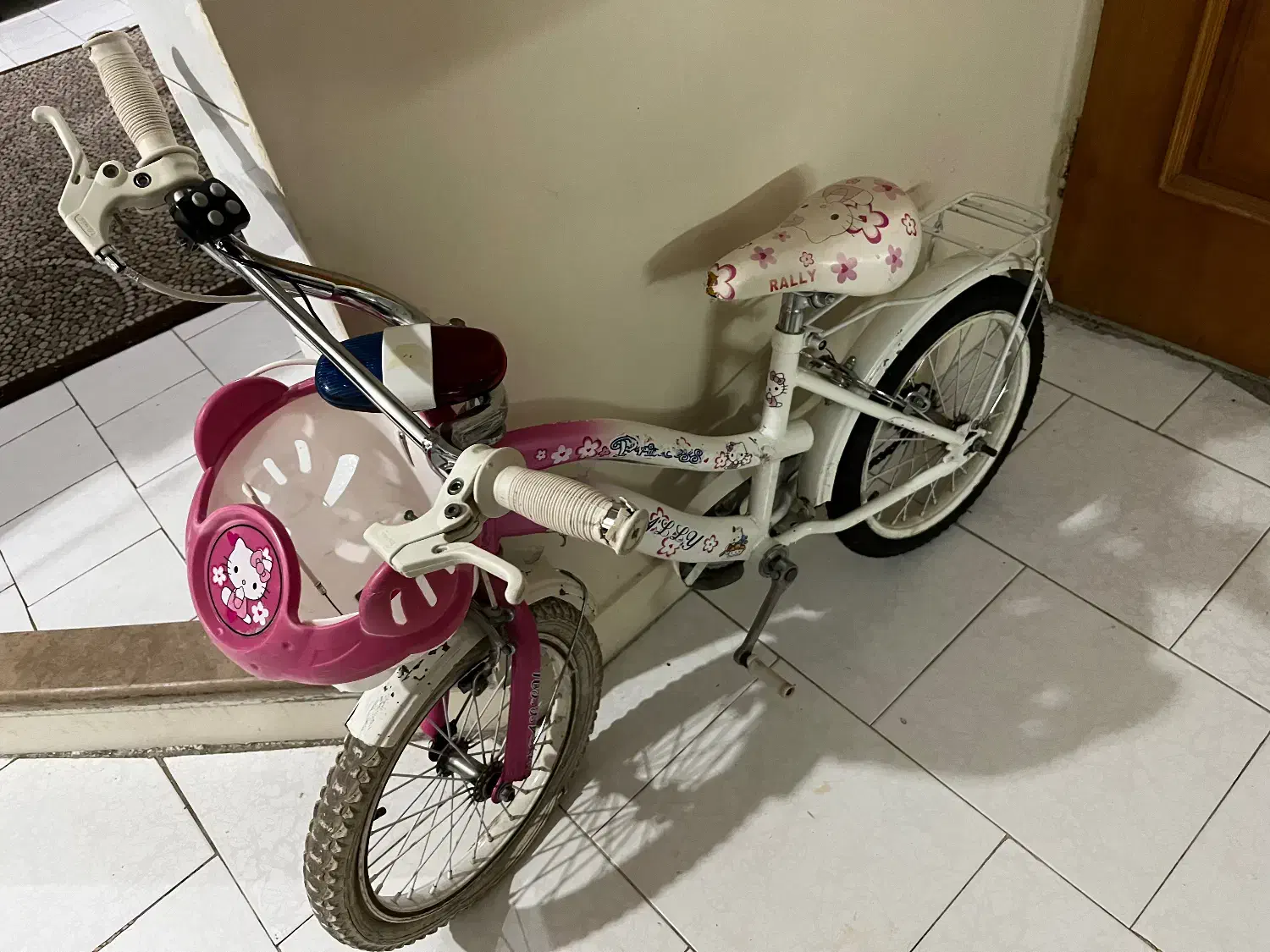 دوچرخه بچه گانه هلوکیتی|دوچرخه، اسکیت، اسکوتر|تهران, نارمک|دیوار