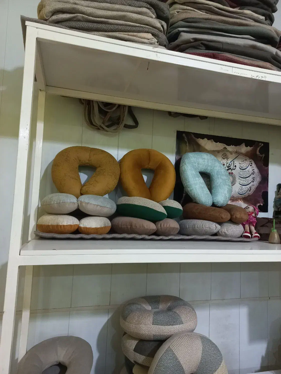 بالشتک بالشت بالش نشیمنی دونات بالشتک گردنی بالشت|رختخواب، بالش، پتو|سقز, |دیوار