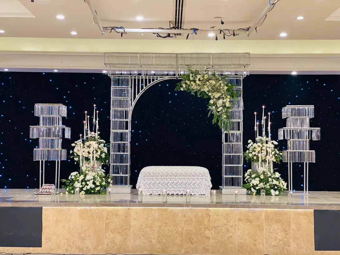 شبی فراموش‌نشدنی برای خاص‌ترین روز زندگی شما|خدمات پذیرایی، مراسم|یزد, |دیوار