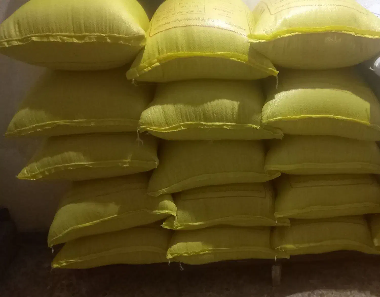 14کیسه جو خرمن کوب|خدمات باغبانی و درختکاری|ملکشاهی, |دیوار