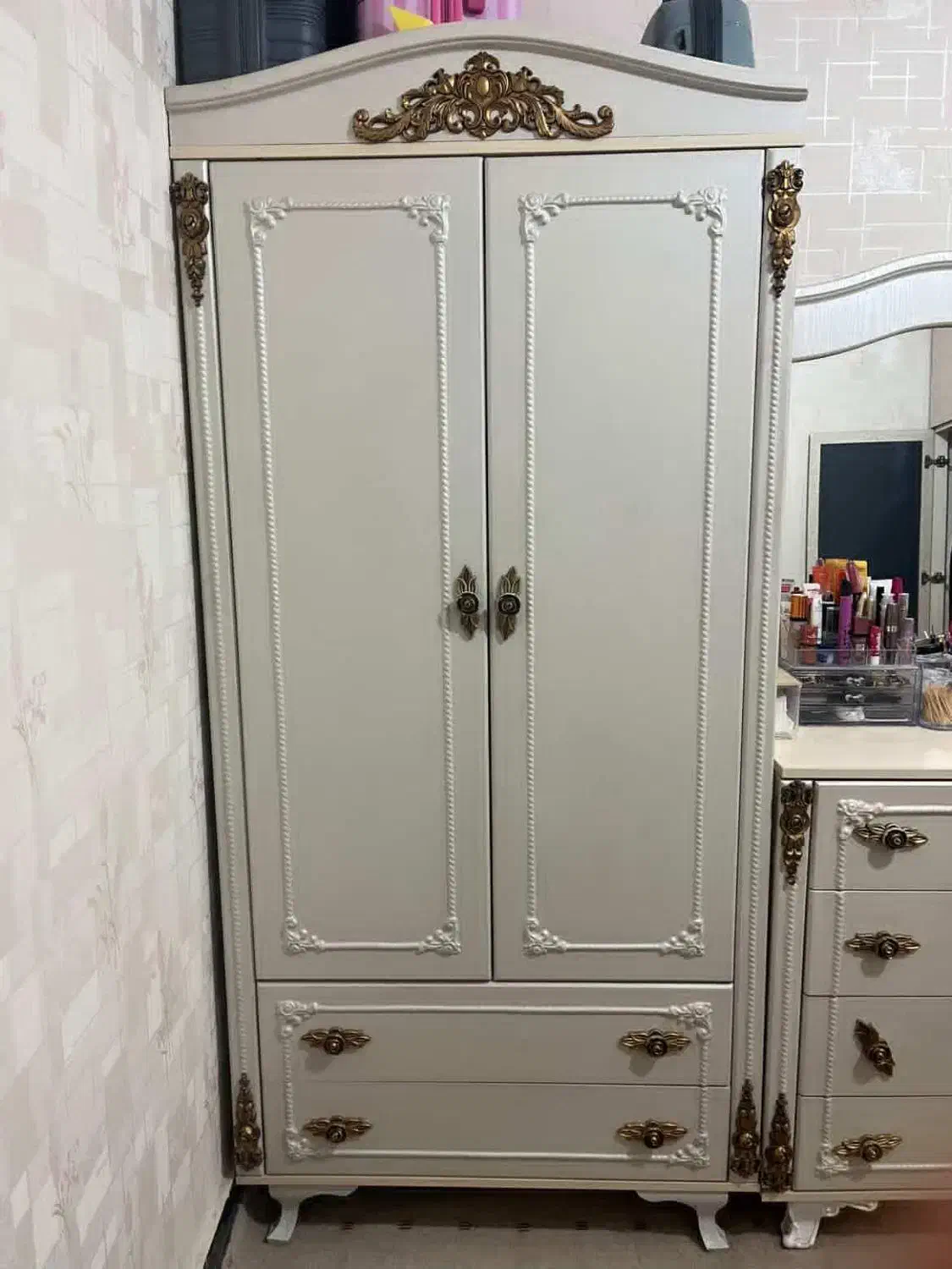 سرویس تخت کمد|تخت و سرویس خواب|لالجین, |دیوار