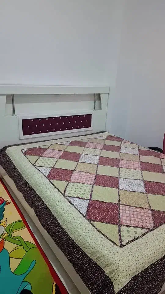 تختخواب دونفره|تخت و سرویس خواب|هشتگرد, هشتگرد قدیم|دیوار