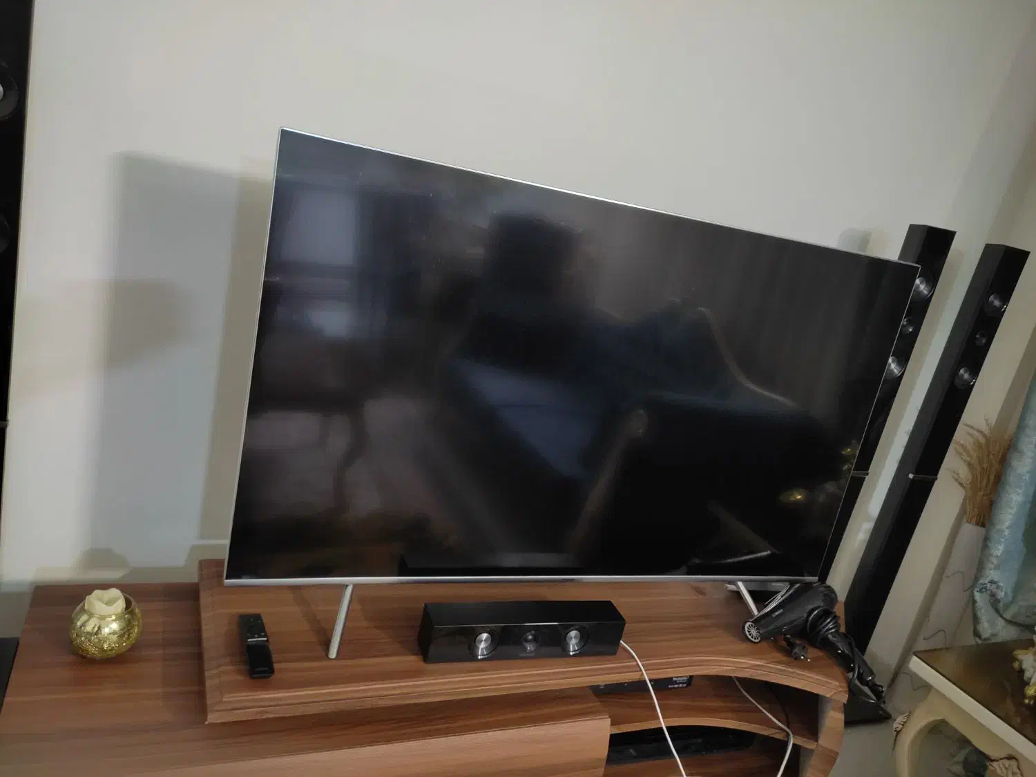 تلویزیون ۶۳ اینچ درحد نو|تلویزیون و پروژکتور|تهران, امامت|دیوار