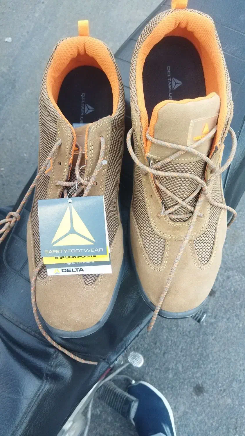 کفش ایمنی دلتا|کیف، کفش، کمربند|اندیمشک, |دیوار