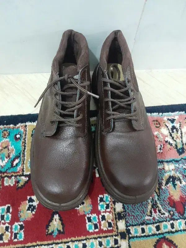 کفش ایمنی|کیف، کفش، کمربند|اراک, |دیوار