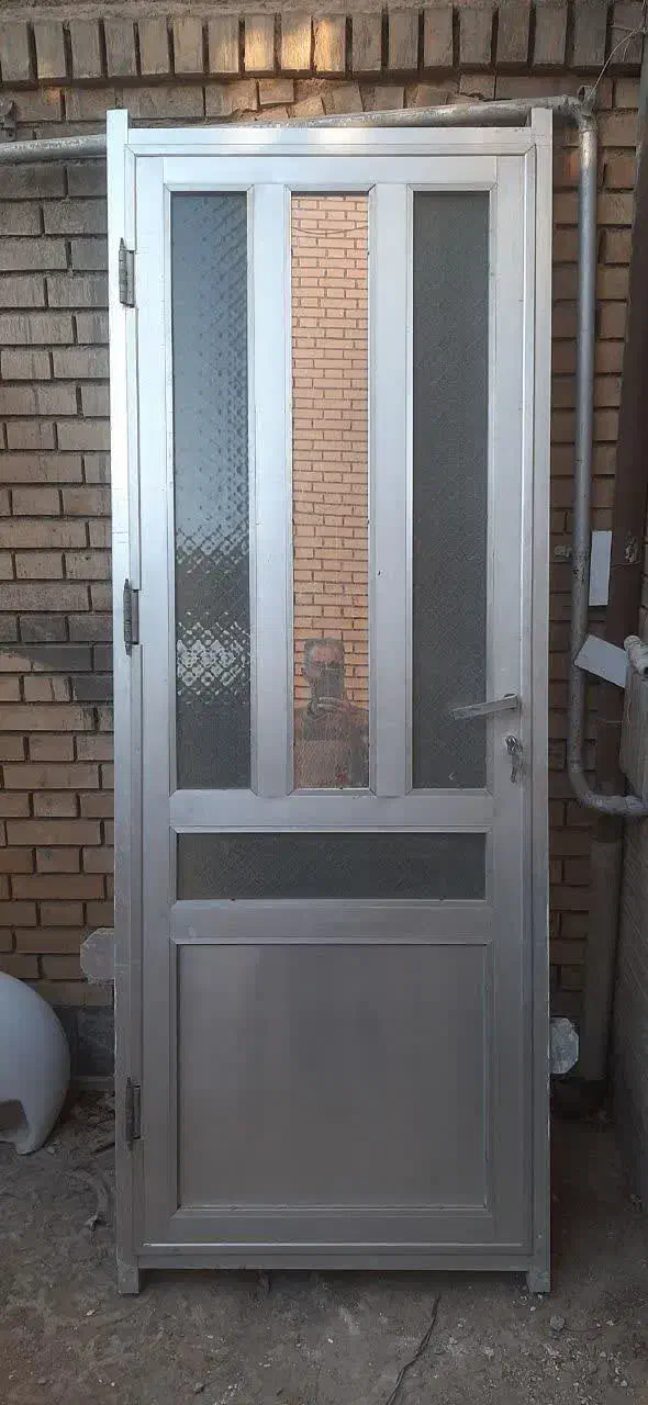 درب آلومینیومی با کیفیت|مصالح و تجهیزات ساختمان|اسفراین, |دیوار