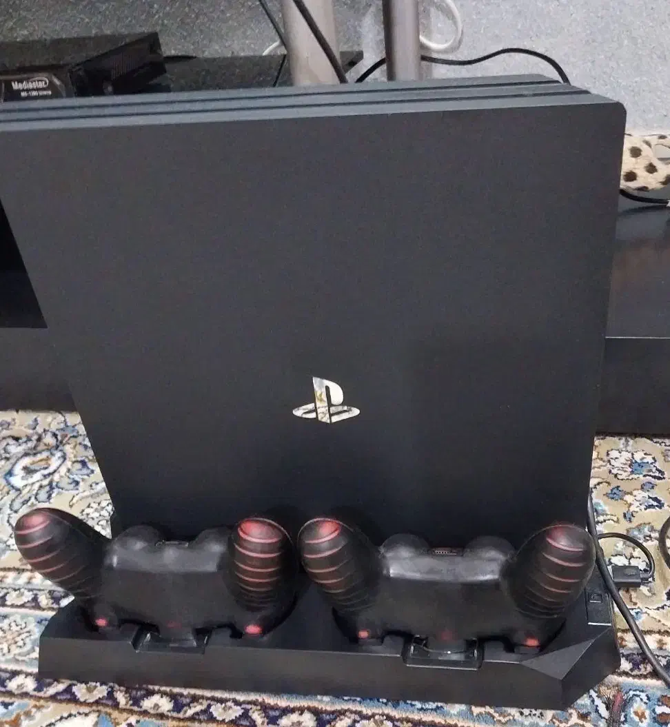 ps4poroنو با استند شارژ و فن خنک کننده|کنسول، بازی ویدئویی و آنلاین|خاوران, |دیوار