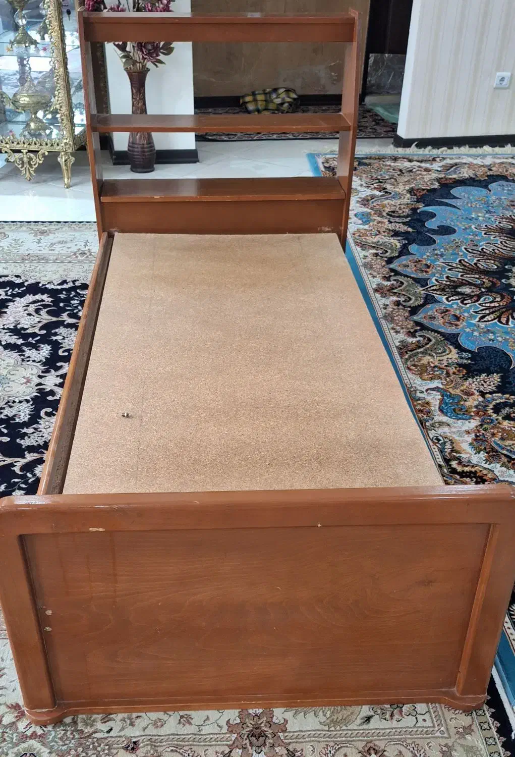 تخت خواب یک نفره|تخت و سرویس خواب|نیشابور, شهرک فرهنگیان|دیوار