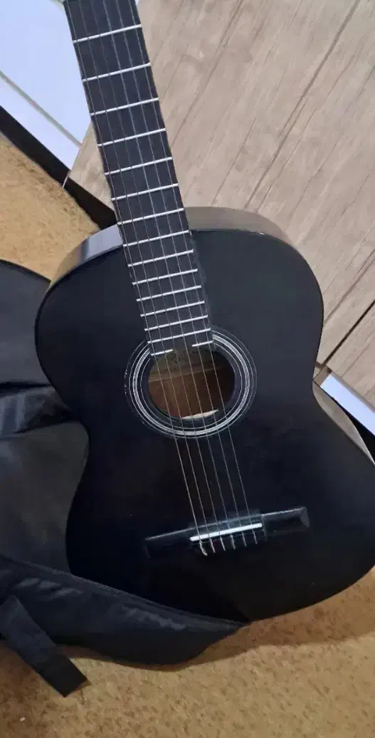 گیتار|گیتار، بیس، امپلیفایر|اسلامآباد غرب, |دیوار