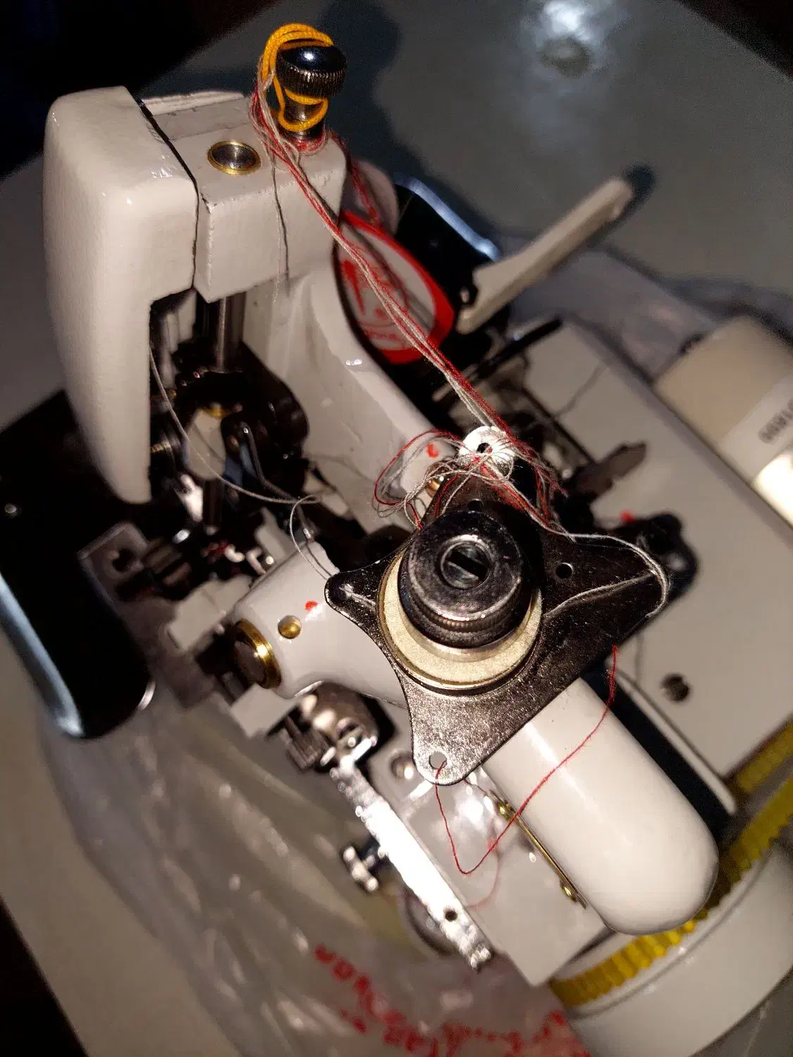 زیگزال یا سردوز|چرخ خیاطی و ریسندگی|میناب, |دیوار