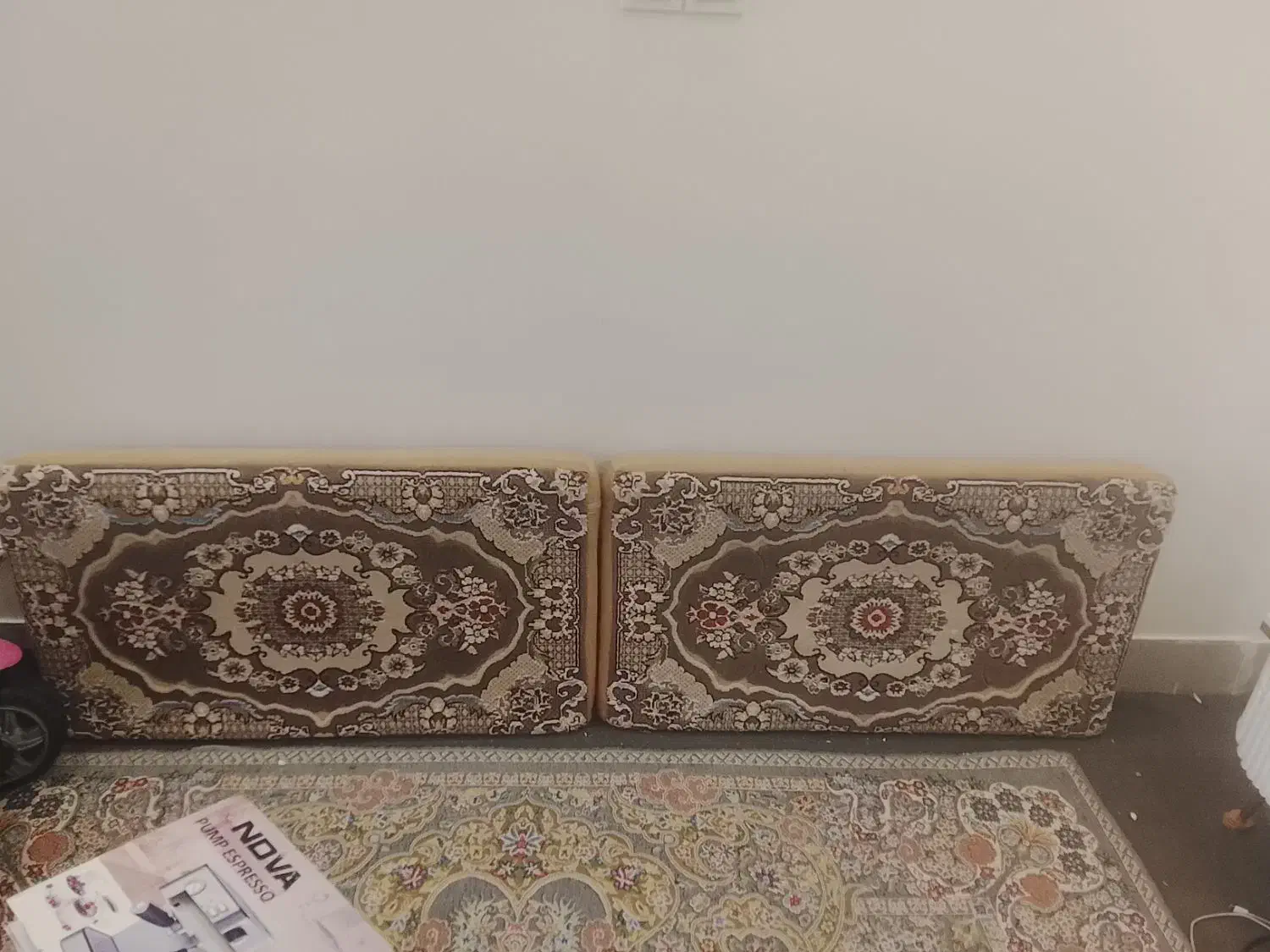 پشتی|پشتی|قم, ولیعصر|دیوار