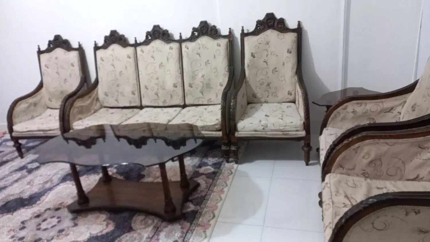 میز و مبل هفت نفره با چوب مرغوب|مبلمان خانگی و میز عسلی|کوهدشت, |دیوار