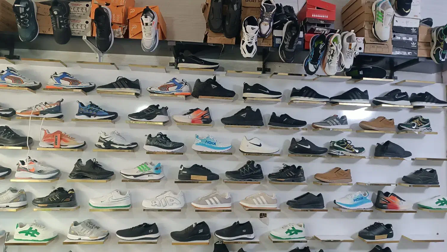 تعدادی کفش مردانه وزنانه|عمدهفروشی|ماکو, |دیوار