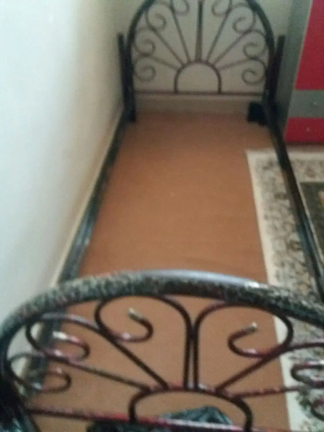 تخت فلزی فرفوژه|تخت و سرویس خواب|فولادشهر, B5|دیوار