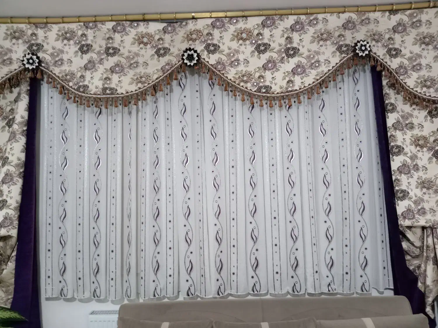 پرده|پرده، رانر، رومیزی|تاکستان, |دیوار