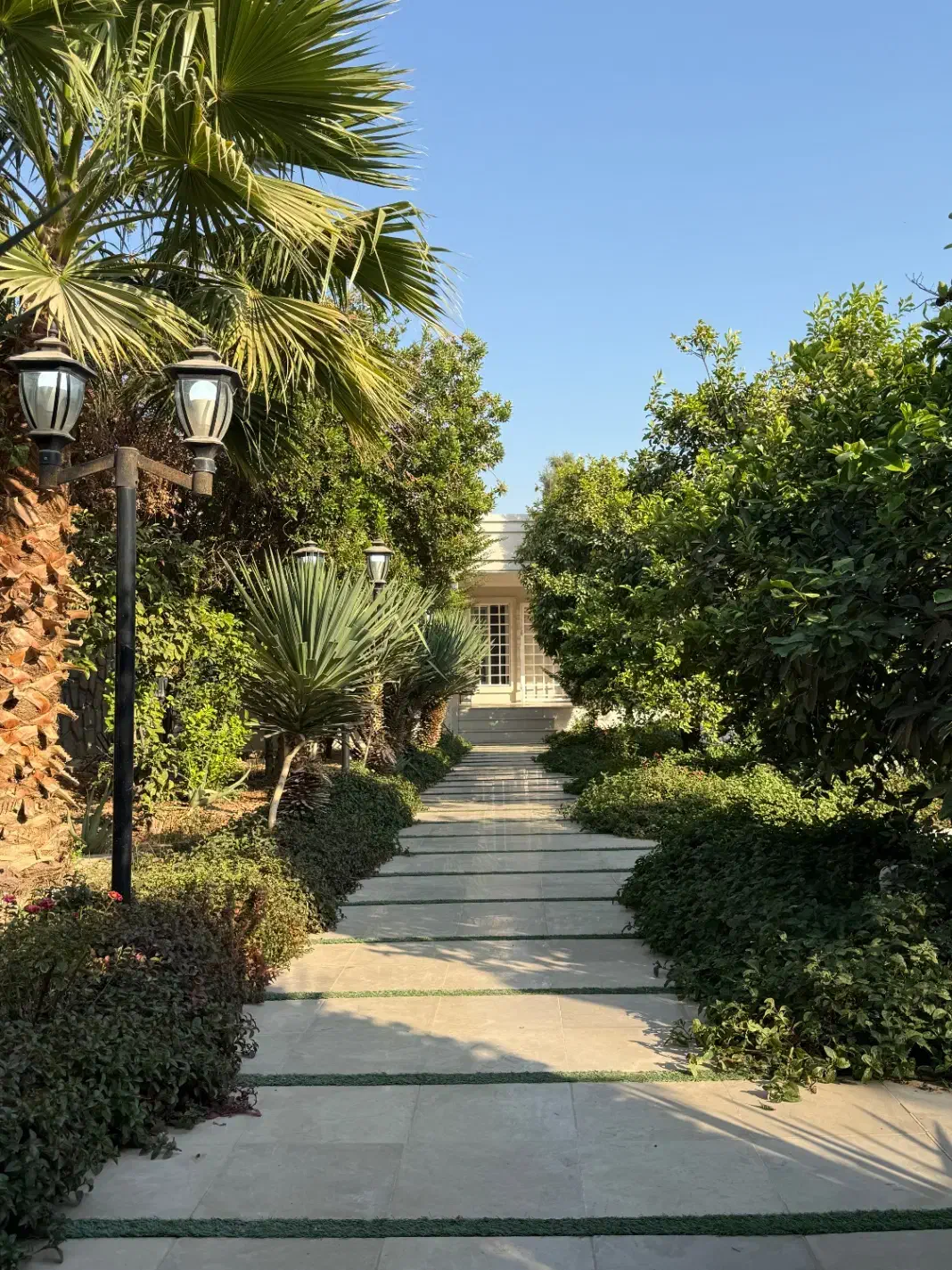 ویلا باغ ۱۰۰۰متری/مدرن/ شهرک بن جعفر|فروش خانه و ویلا|شوش, |دیوار