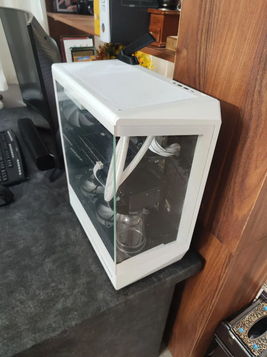 کیس گیم مکس ویستا سفید GAMEMAX VISTA|قطعات و لوازم جانبی رایانه|قم, پردیسان|دیوار