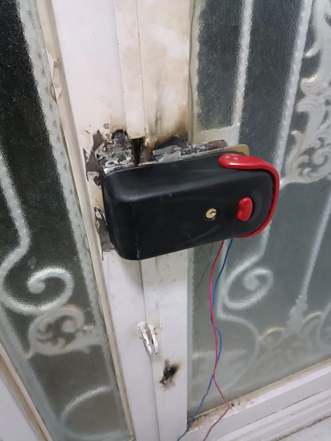 برقکشی ساختمان و صنعتی، قفل برقی ،ایفون و..|خدمات پیشه و مهارت|بافت, |دیوار