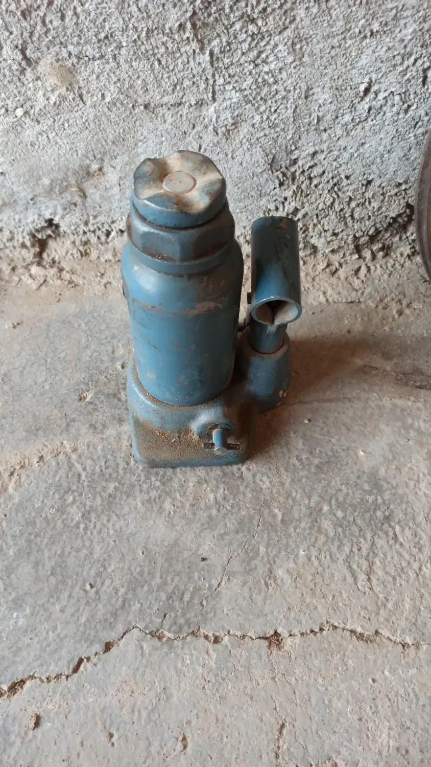 جک روغنی|قطعات یدکی و لوازم جانبی|سرولایت, |دیوار