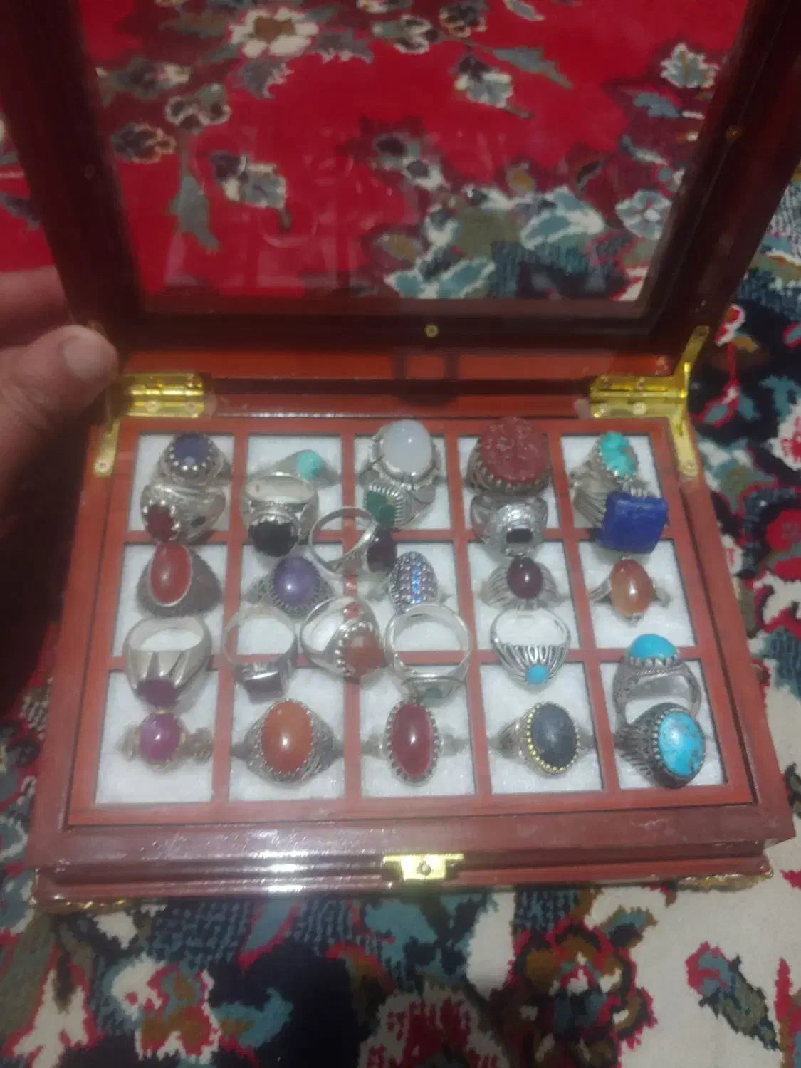 انکشتر|جواهرات|زابل, |دیوار