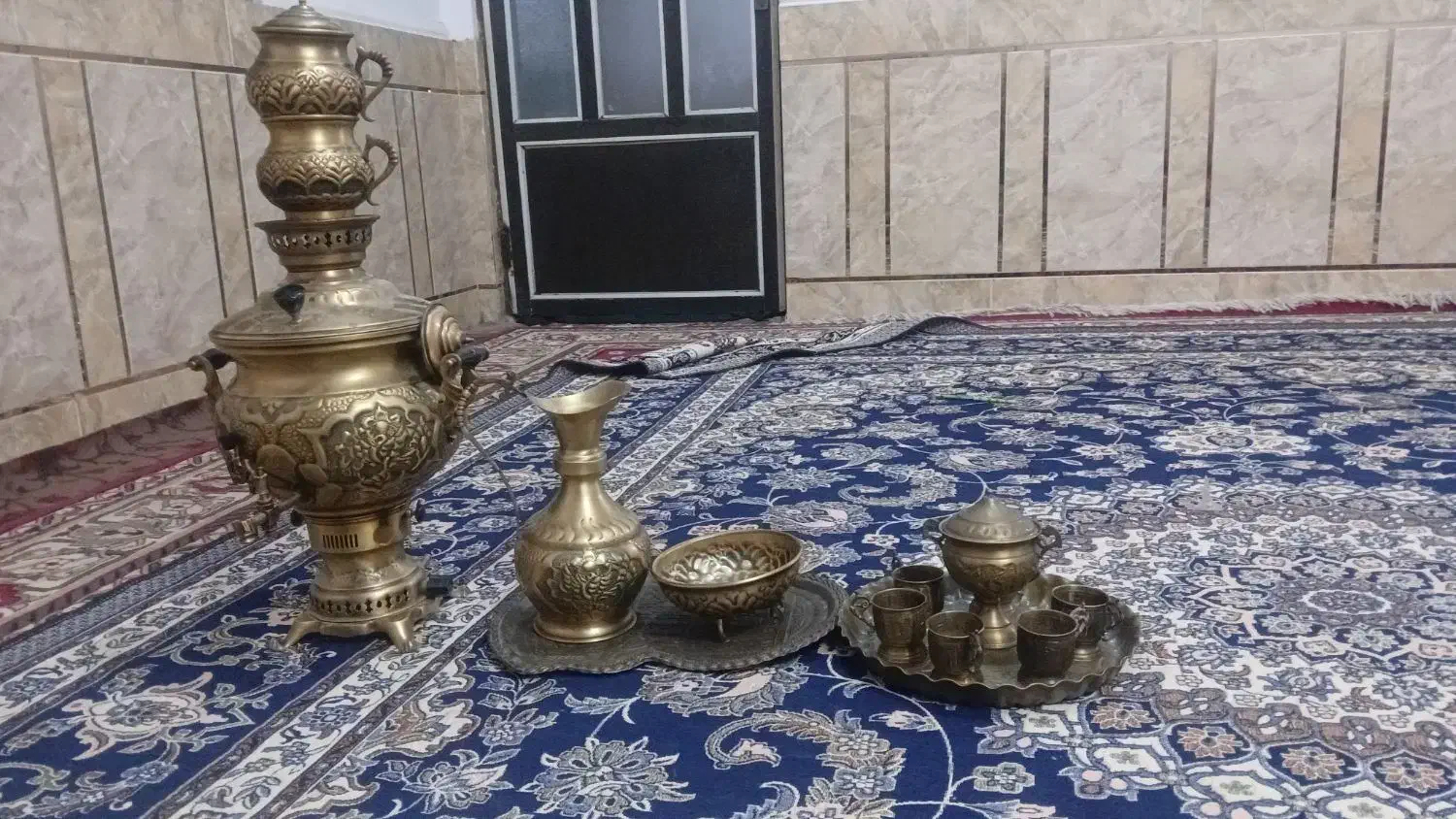 منقل و سماور برنجی|کلکسیون اشیاء عتیقه|شوشتر, |دیوار