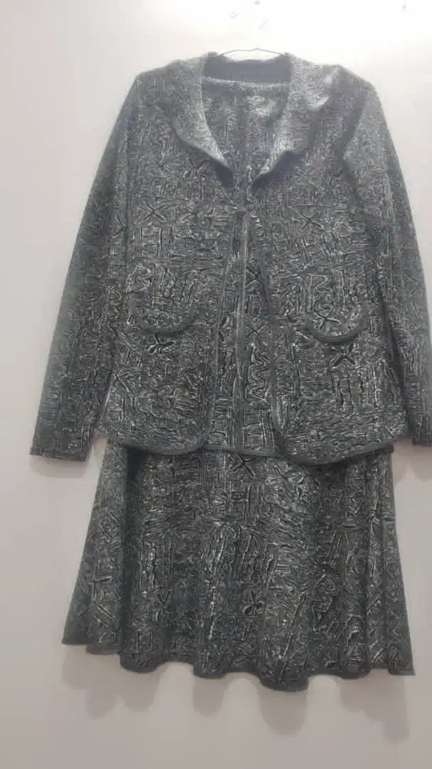 تعدادی لباس یکبار بیشتر پوشیده نشده|لباس|پردیس, فاز ۲|دیوار