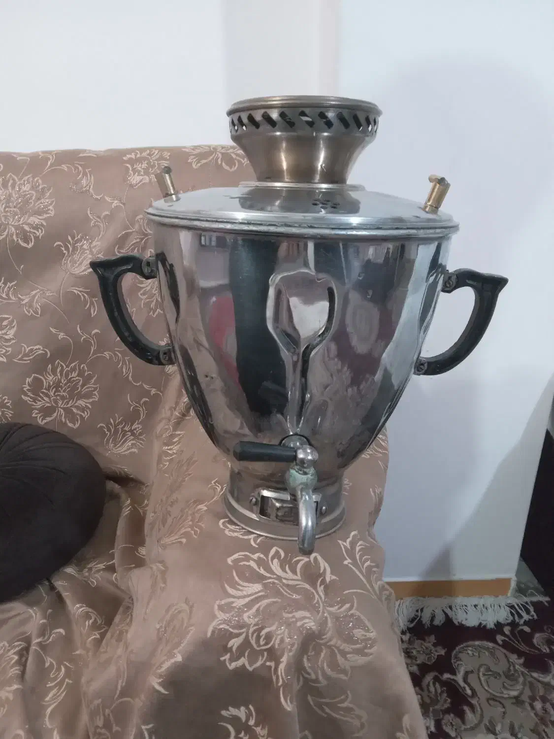 سماور8 لیتری کاملا سالم|سماور، چایساز، قهوهساز|گرگان, |دیوار