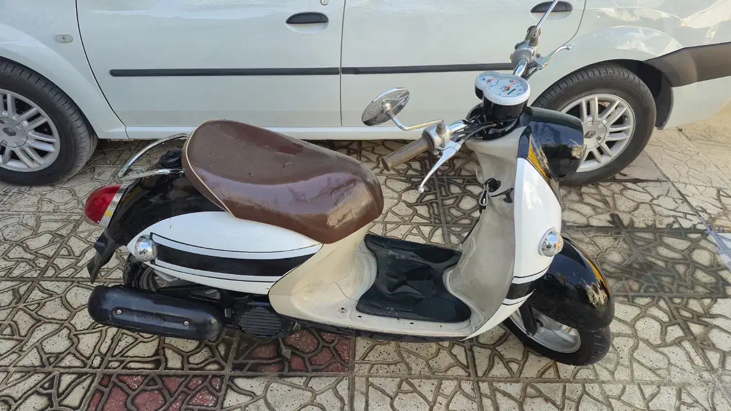 پاکشتی وینو|موتورسیکلت|جره و بالاده, |دیوار