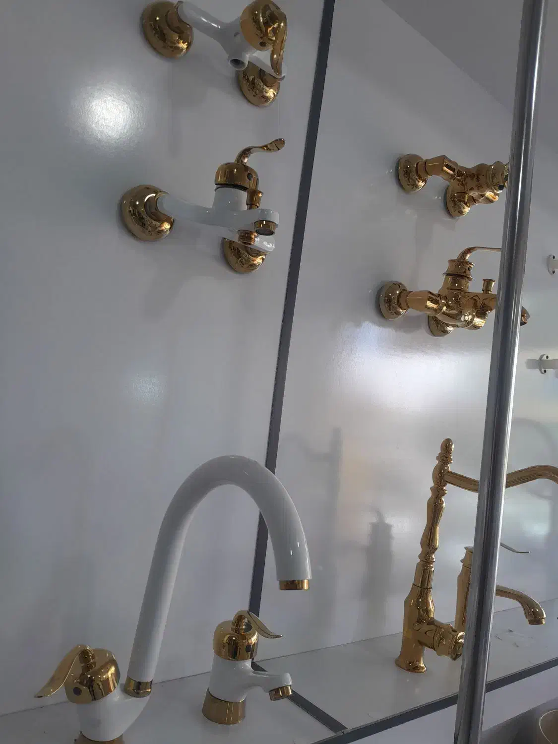 شیرآلات سفید طلایی|لوازم سرویس بهداشتی|رفسنجان, |دیوار