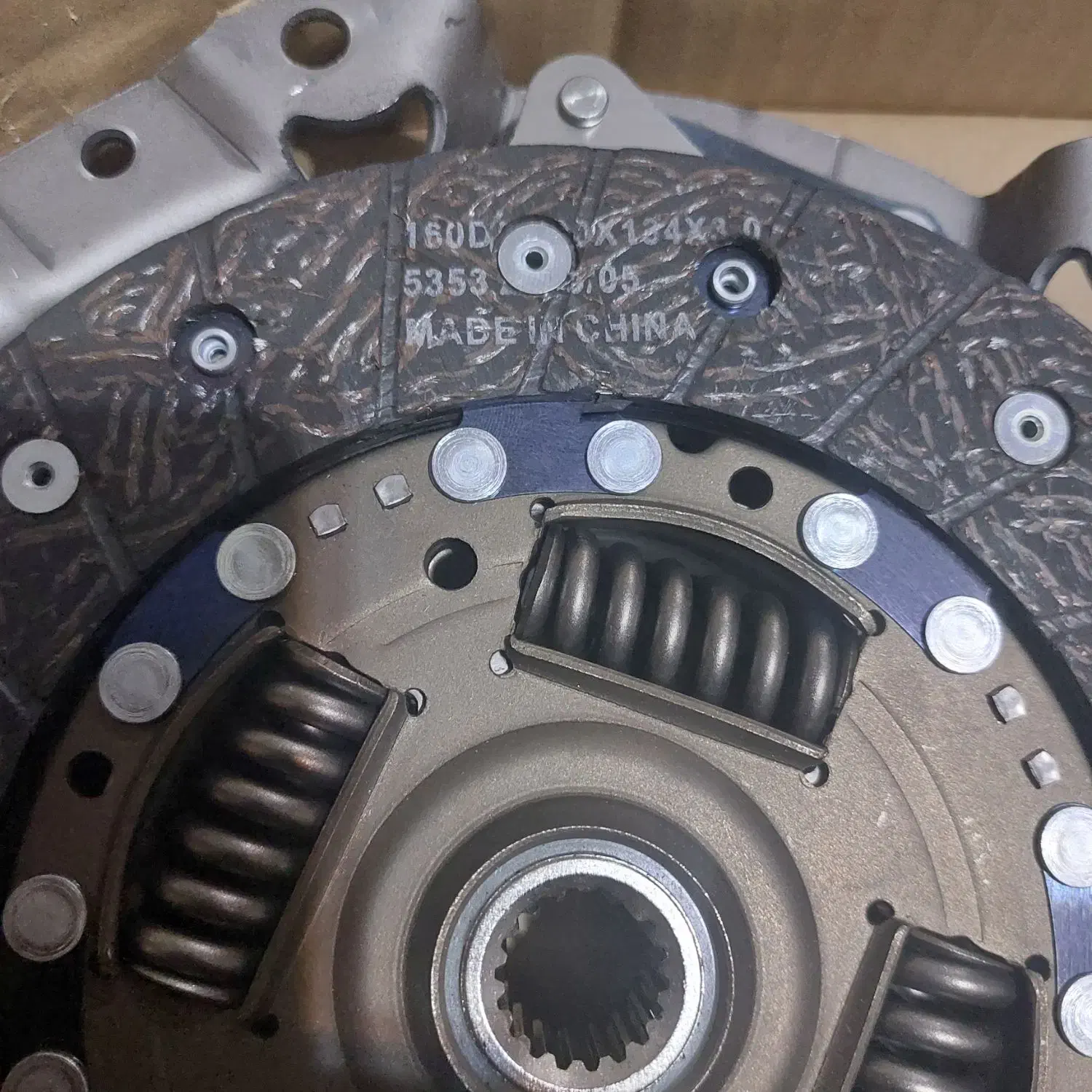 دیسک و صفحه کلاچ شرکتی سایپا خودرو کوییک|قطعات یدکی و لوازم جانبی|قم, باغ کرباسی|دیوار