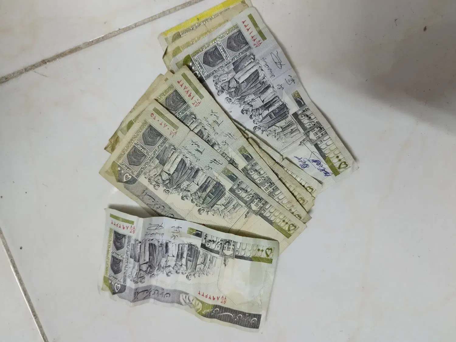 تعدادی پول و سکه قدیمی|کلکسیون سکه، تمبر، اسکناس|مشهد, شهرک لشکر (شهرک غرب)|دیوار