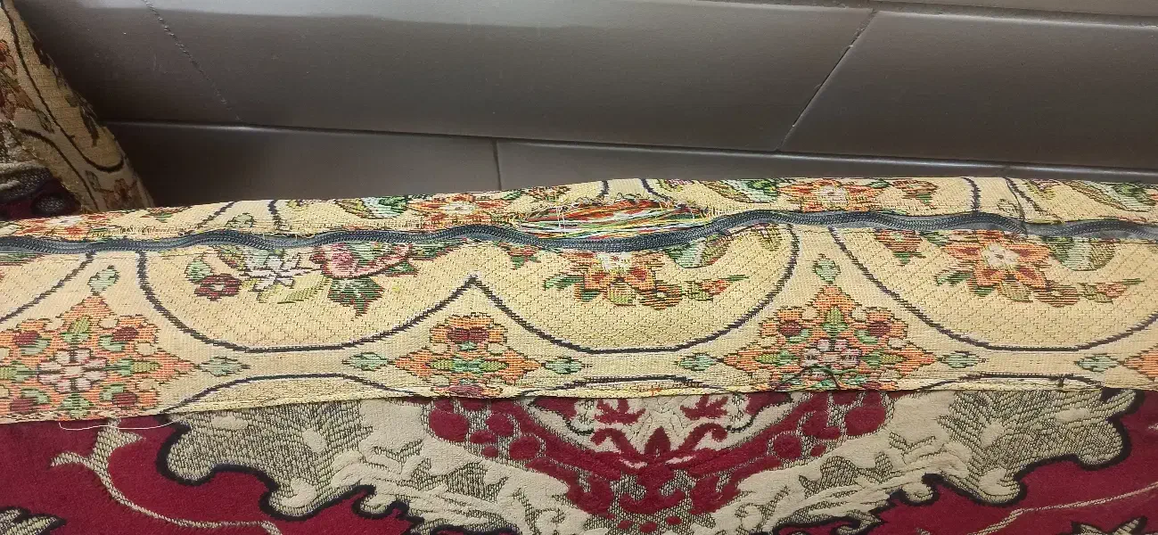 پشتی دو جفت|پشتی|اراک, |دیوار