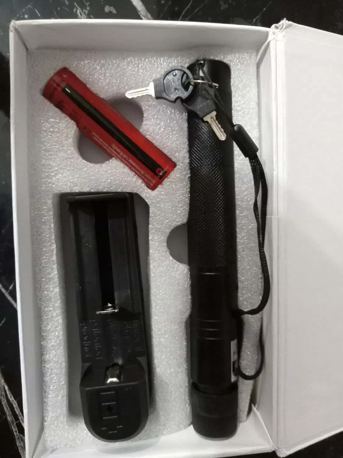 لی زر|اسباببازی|مشگین شهر, |دیوار