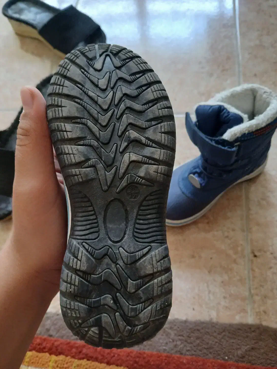 پوتین کودکانه|کیف، کفش، کمربند|مهاباد (آذربایجان غربی), |دیوار