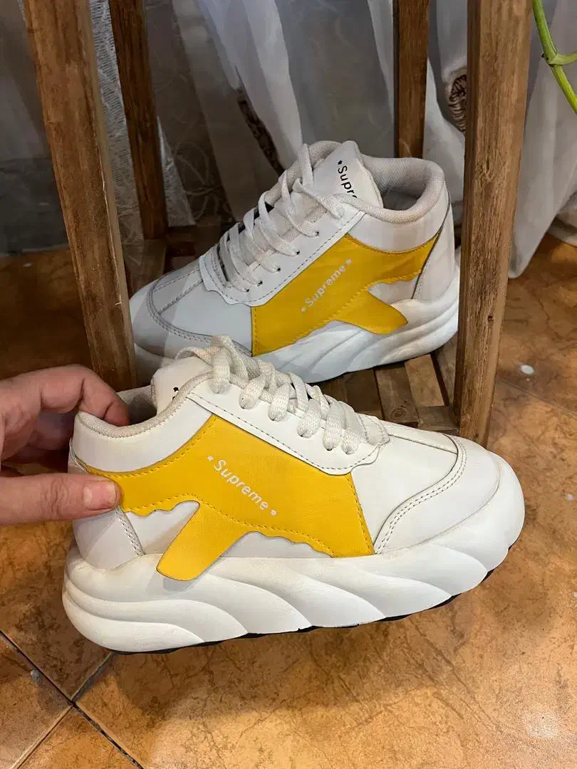 کتونی زنانه و بچگانه زیر قیمت|کیف، کفش، کمربند|اندیشه, اندیشه فاز ۳|دیوار