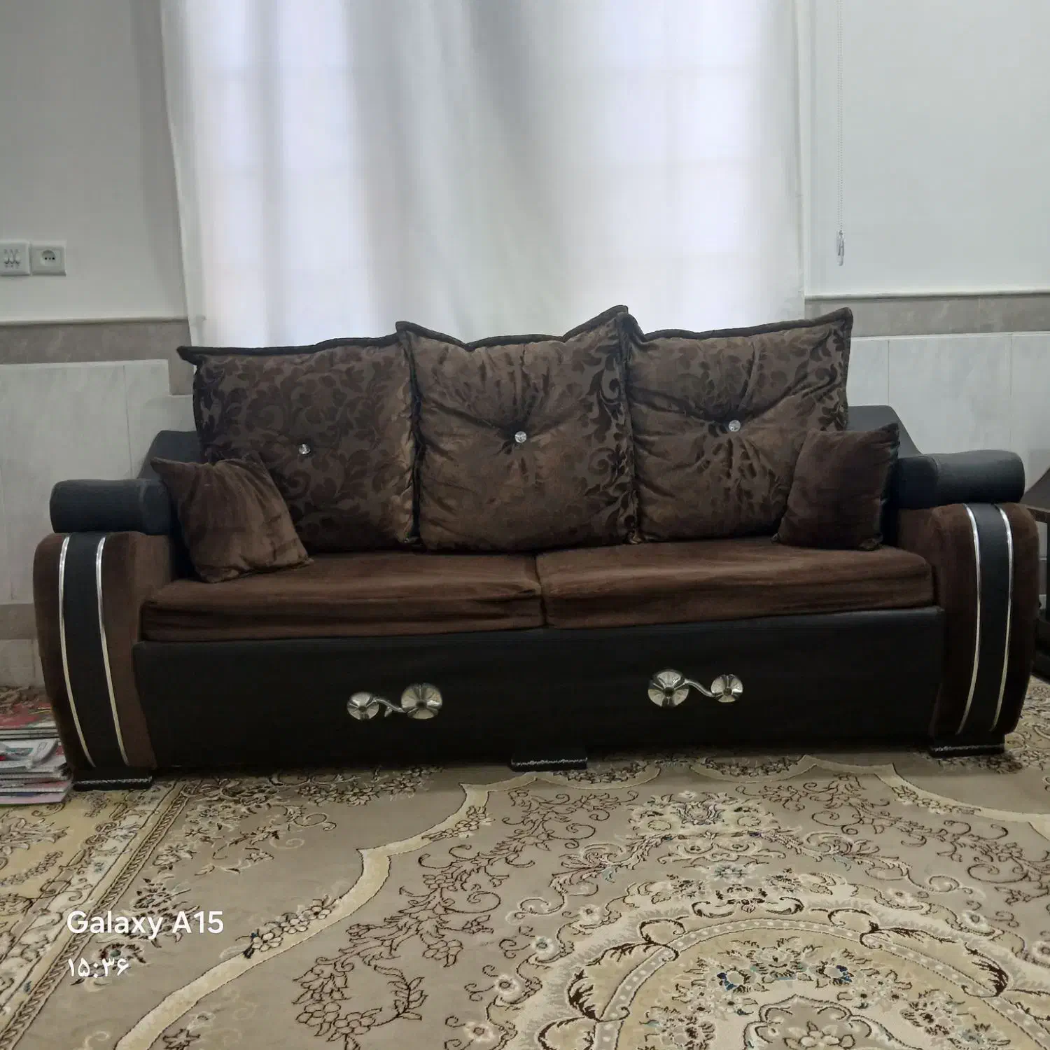 مبل راحتی خیلی تمیز ۶ تومان|مبلمان خانگی و میز عسلی|آران و بیدگل, |دیوار