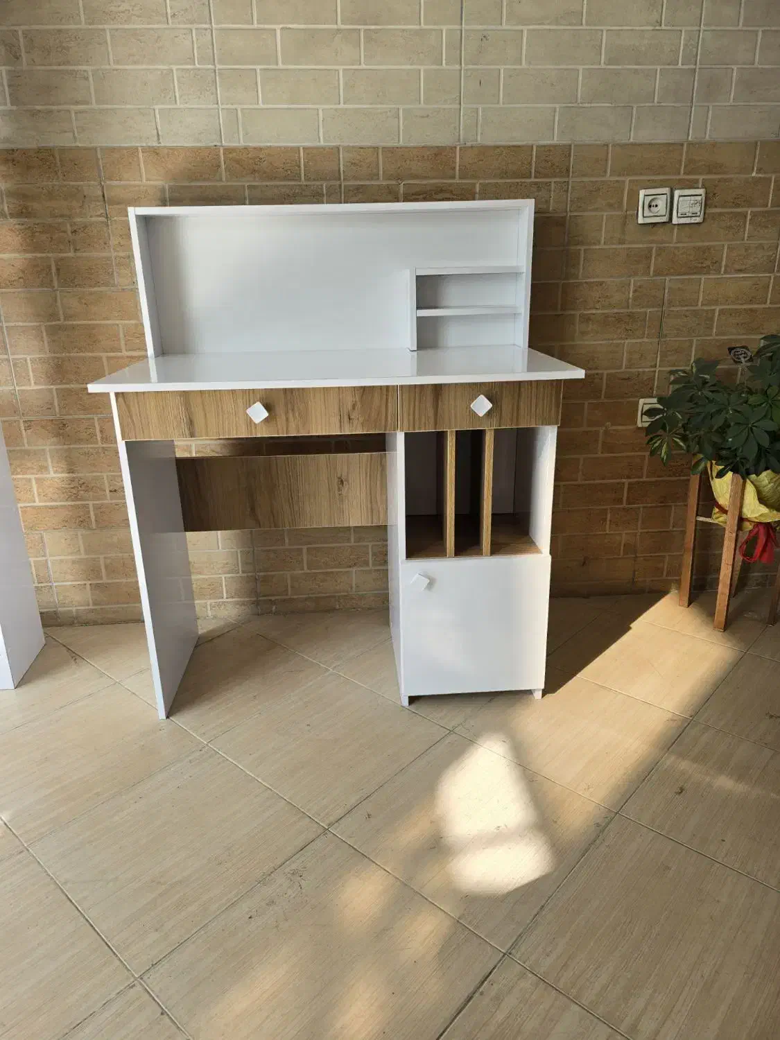 میز تحریر|میز تحریر و کامپیوتر|لنگرود, |دیوار