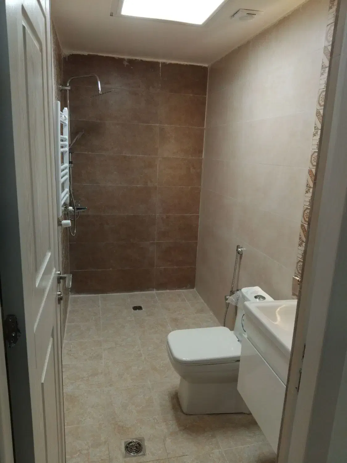 ۸۸ متر ۲ خواب برج رزلند