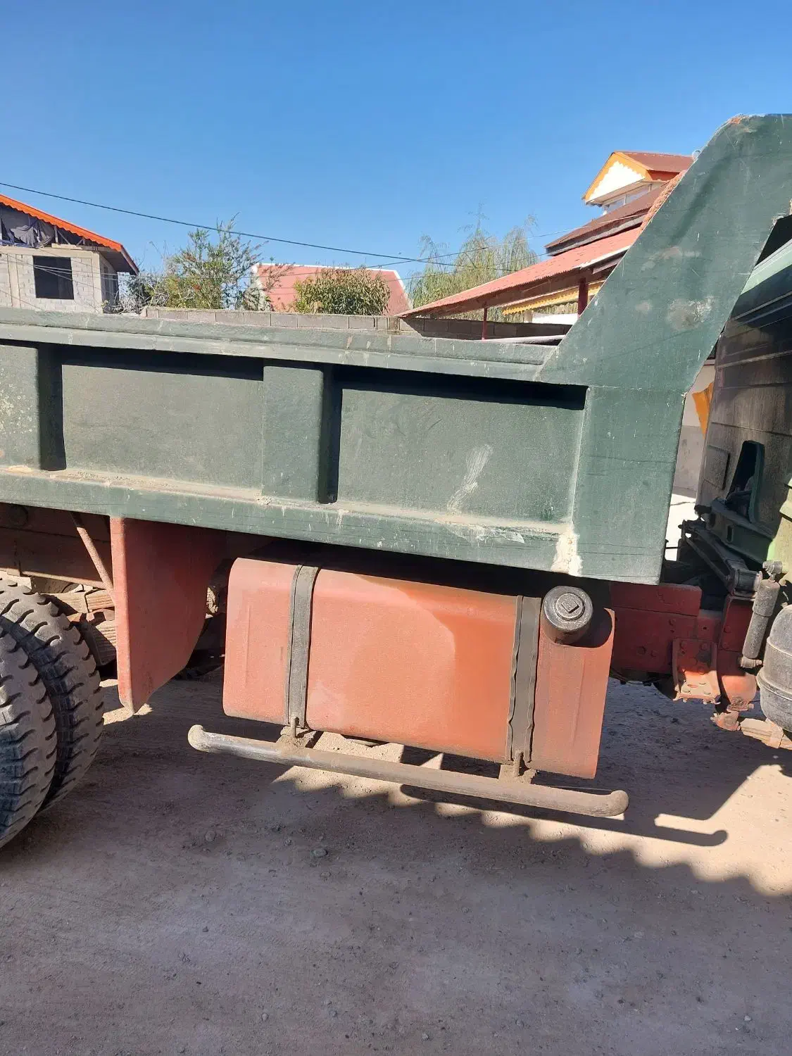 خاور ۸۰۸ کمپرسی۱۳۶۴ در حال کار|خودرو سنگین|لشت نشا, |دیوار