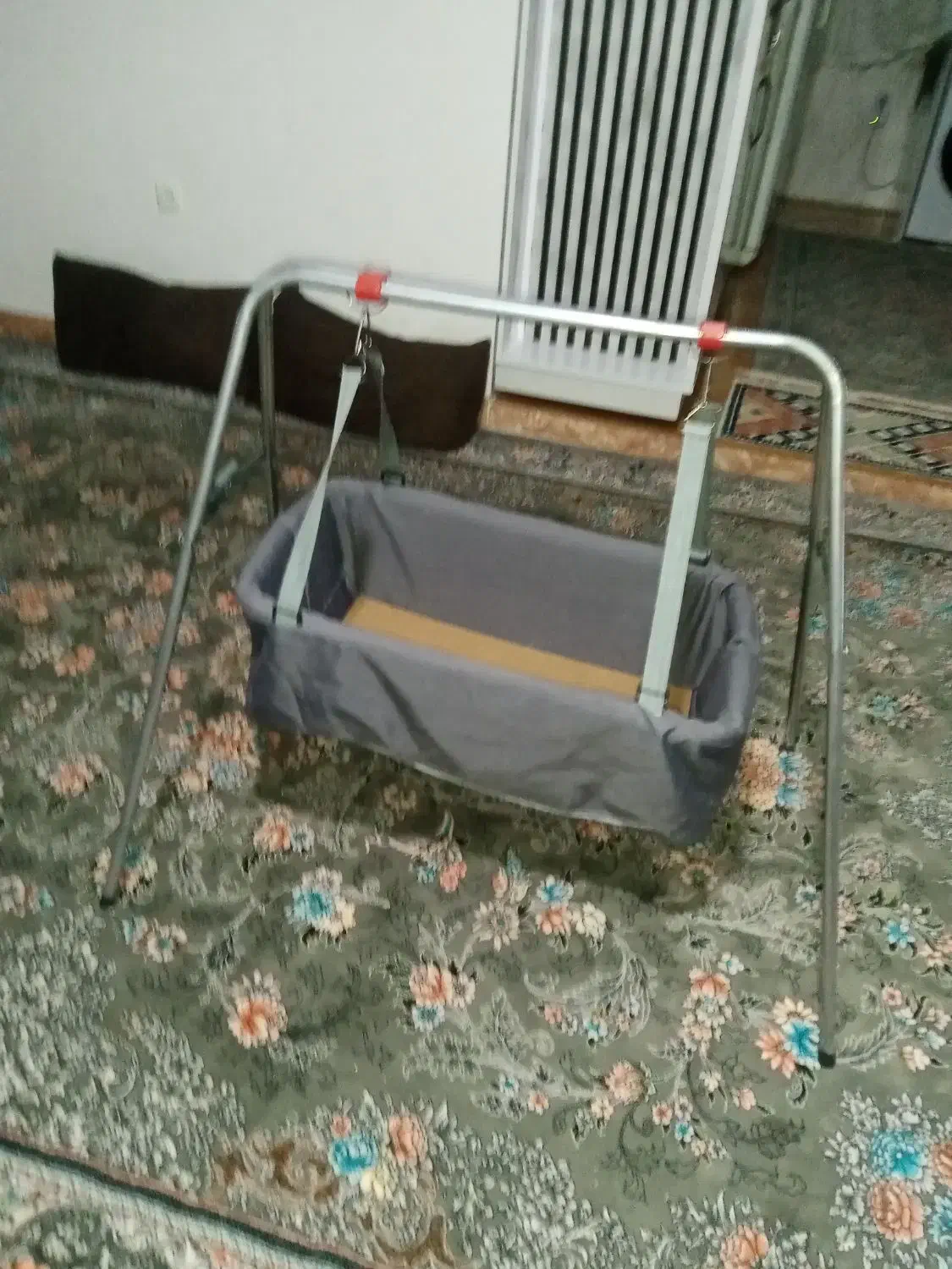 گهواره نوزاد|تخت و سرویس خواب|کهن آباد, |دیوار