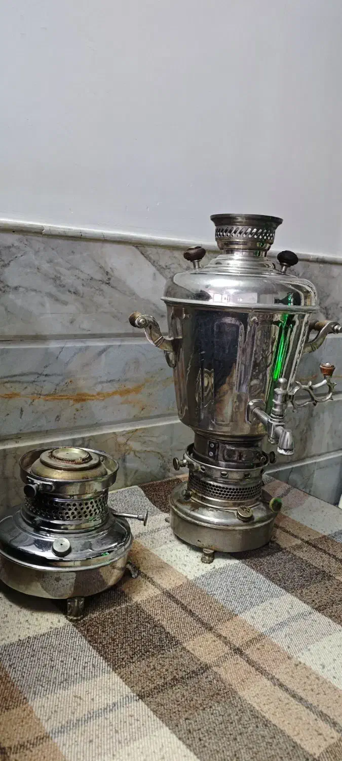 سماور نفتی برنجی قدیمی|سماور، چای‌ساز، قهوه‌ساز|آران و بیدگل, |دیوار